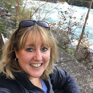 Meet your Posher, Lynn